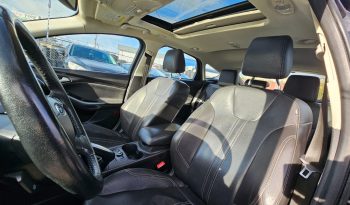 
										2012 Ford Focus full									