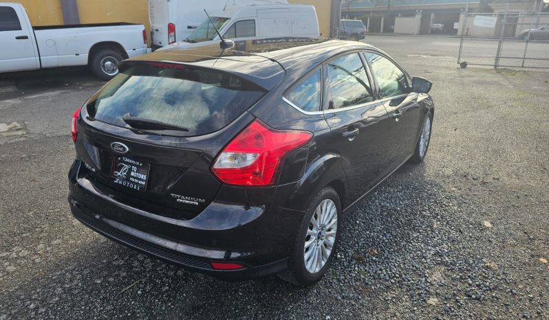 
								2012 Ford Focus full									