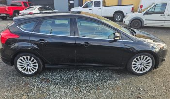 
										2012 Ford Focus full									