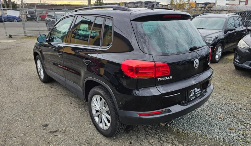 
								2014 Volkswagen Tiguan 2WD full									