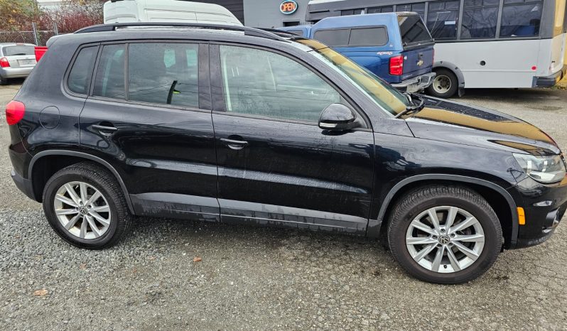 
								2014 Volkswagen Tiguan 2WD full									