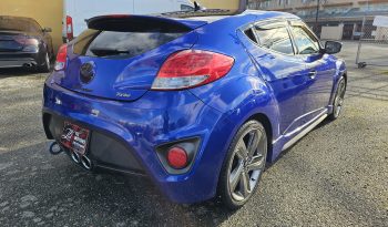 
										2013 Hyundai Veloster full									