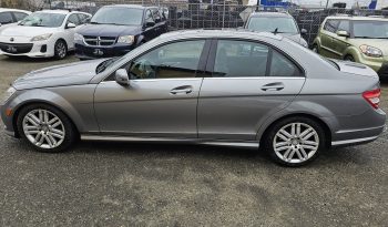 
										2011 Mercedes-Benz C250 full									