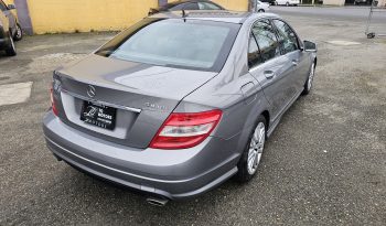 
										2011 Mercedes-Benz C250 full									