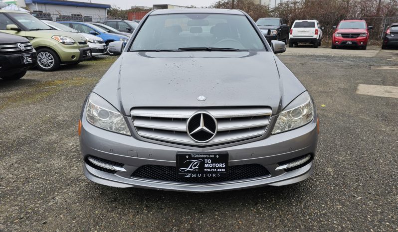 
								2011 Mercedes-Benz C250 full									