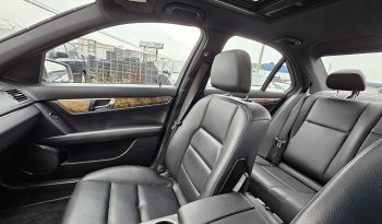 
										2011 Mercedes-Benz C250 full									