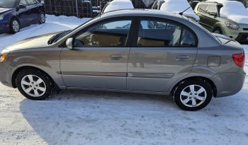 
										2010 Kia Rio full									