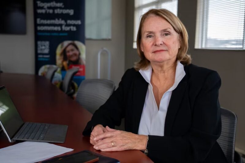 Thousands of Federal Public Servants Apply for Early Retirement Program in Canada